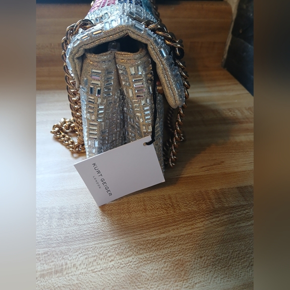 Kurt Geiger NWT Glass Stones Kensington W/ Extra Stones & Dustbag - Picture 9 of 13